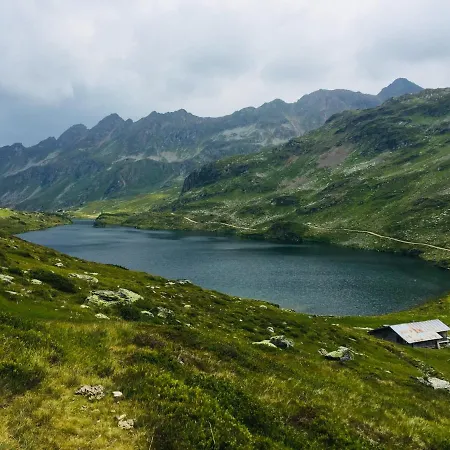 Deluxe Alpenkrone * 슈라드밍