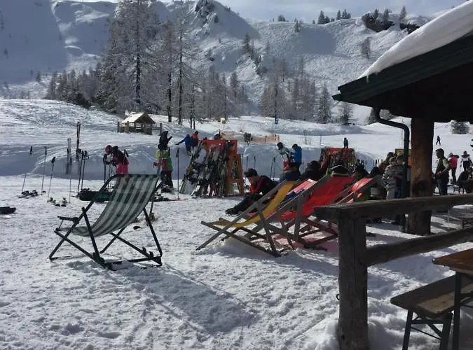 Deluxe Alpenkrone Апартаменты Шладминг